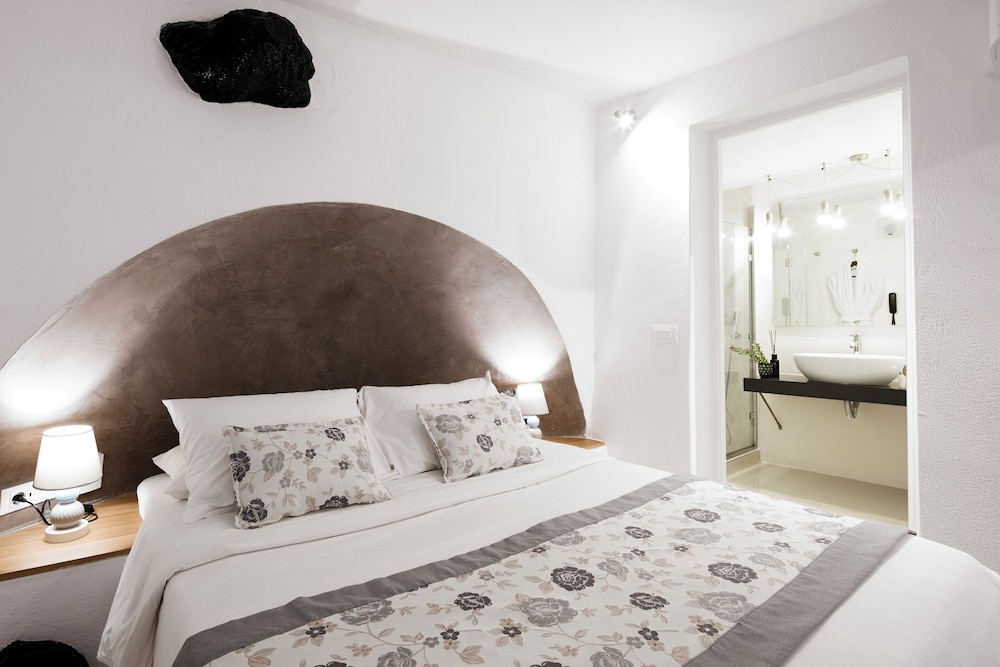 Standard Double Room with Sea View - Photo 2