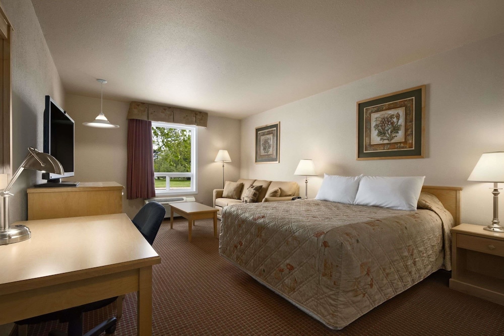 Efficiency, Room, 1 Queen Bed, Non Smoking photo 2