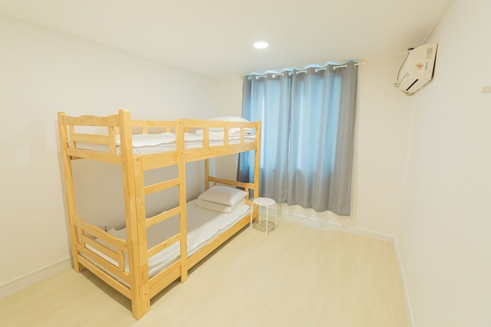 Bunk Bed Twin Room photo 1