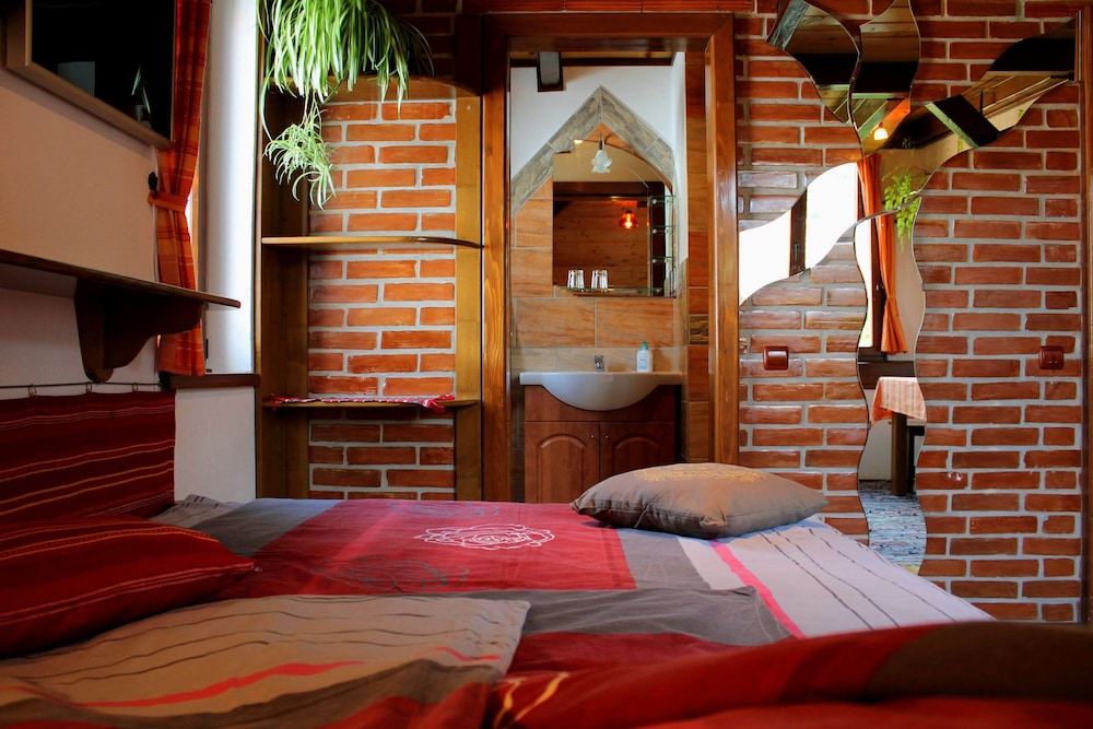 Design Villa, Multiple Beds, Non Smoking, Mountain View photo 3