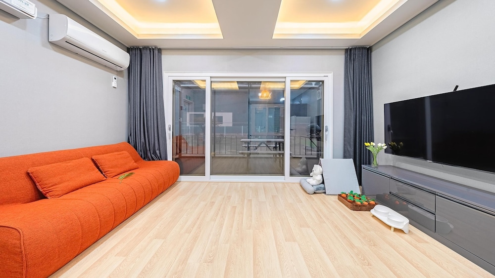 Basic Room, 1 Bedroom (Poodle102)