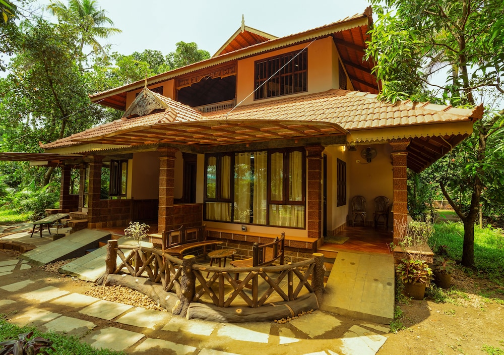 Standard Double Room, 1 Bedroom, Garden View photo 2
