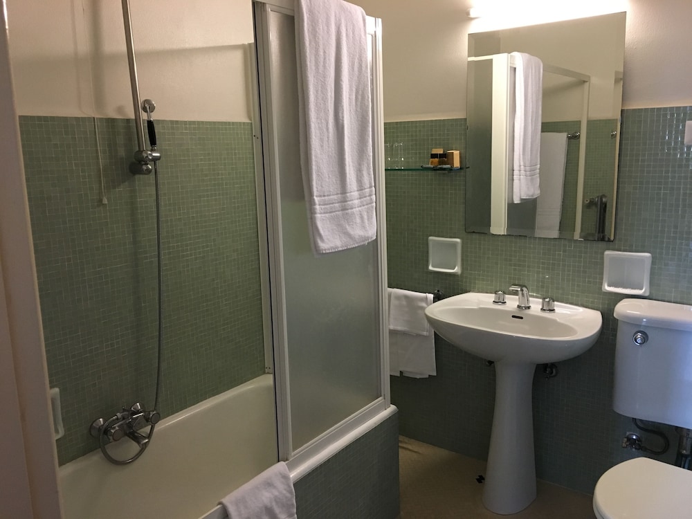 Standard Triple Room photo 3