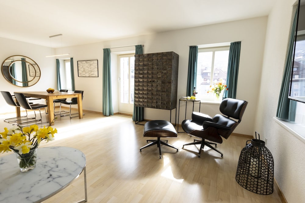 Deluxe Suite, 1 Bedroom, Balcony photo 1
