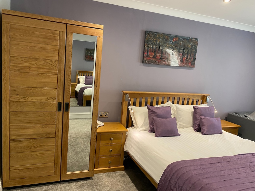 Honeymoon Suite, 1 King Bed photo 2