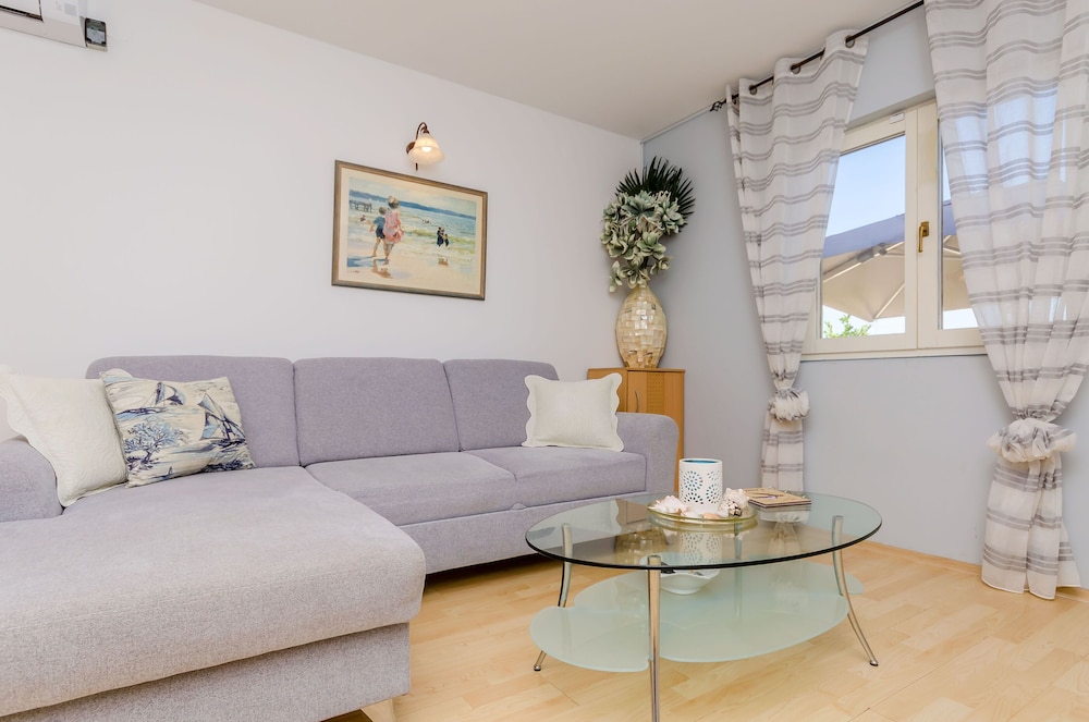 Apartment (A1) photo 3
