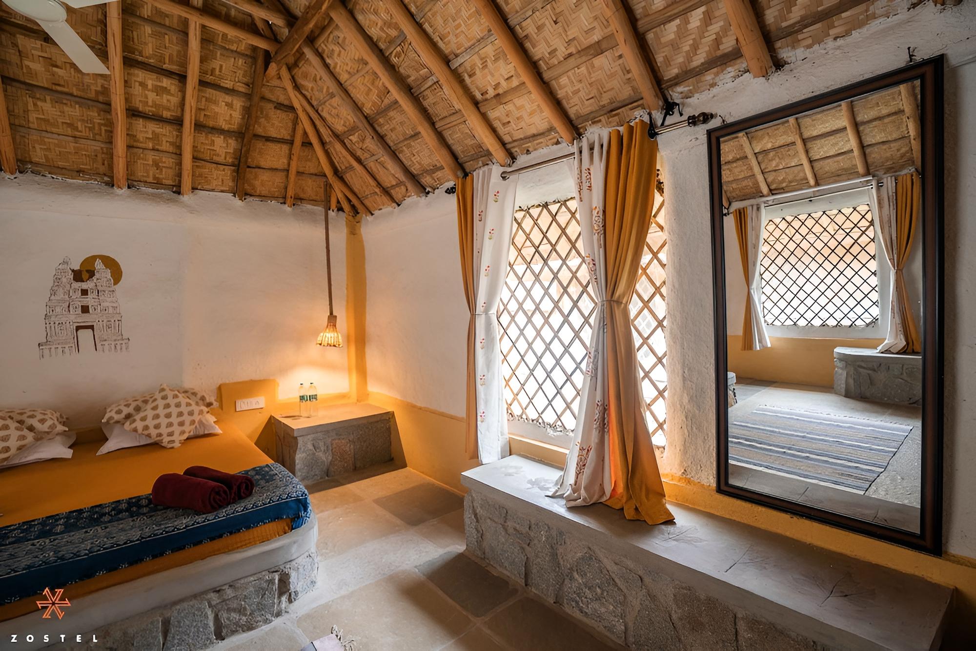 Deluxe Mud Cottage - Photo 6