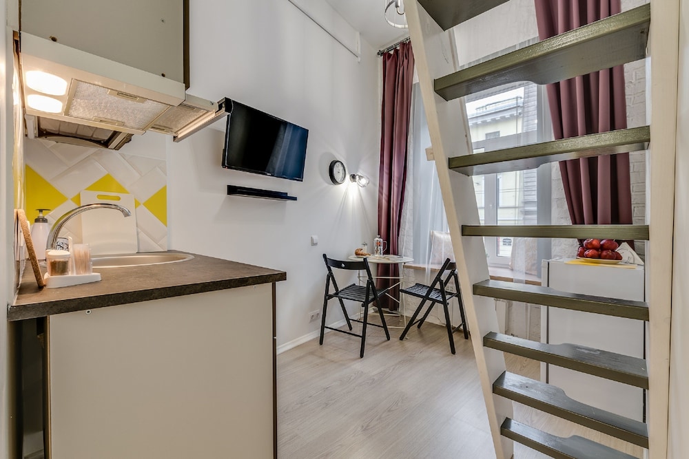 Business Apartment, City View