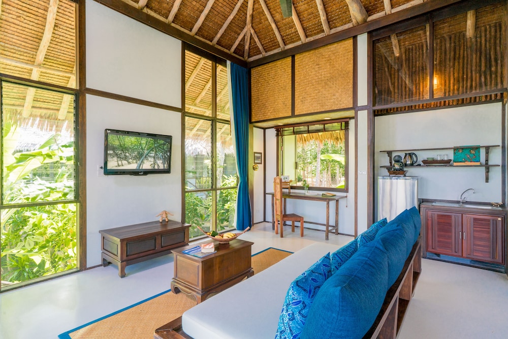 1 Bedroom Seaview Villa - Photo 7