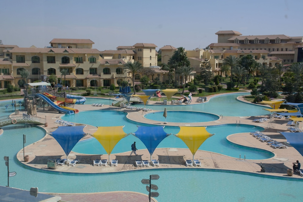 Deluxe Twin Room, 2 Twin Beds, Pool View