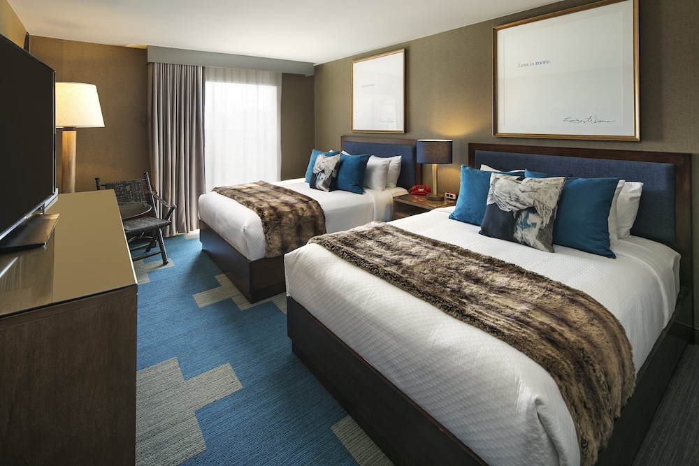 Room, 2 Queen Beds photo 3
