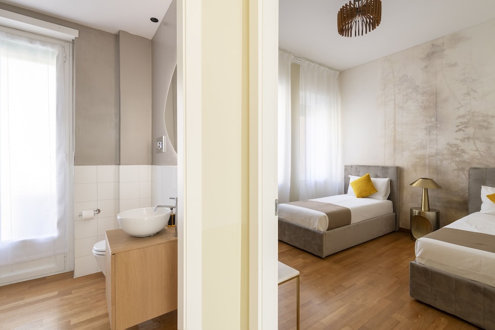 Exclusive Apartment, 2 Bedrooms, City View (Via Santa Maria Valle 1)