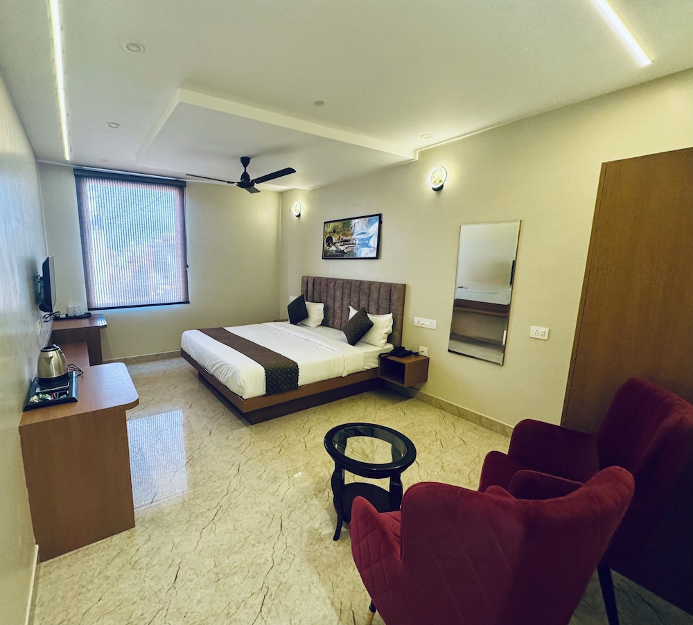 Premium Double Room, City View