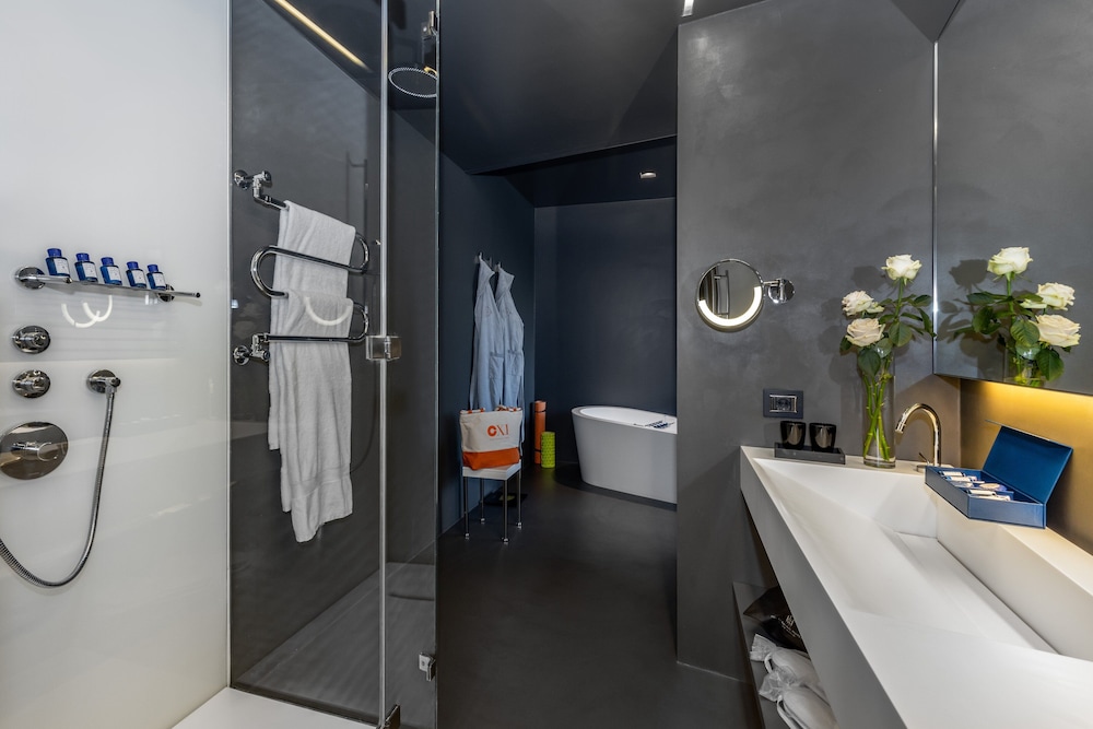 Junior Suite, Park View (Sky) - Photo 4