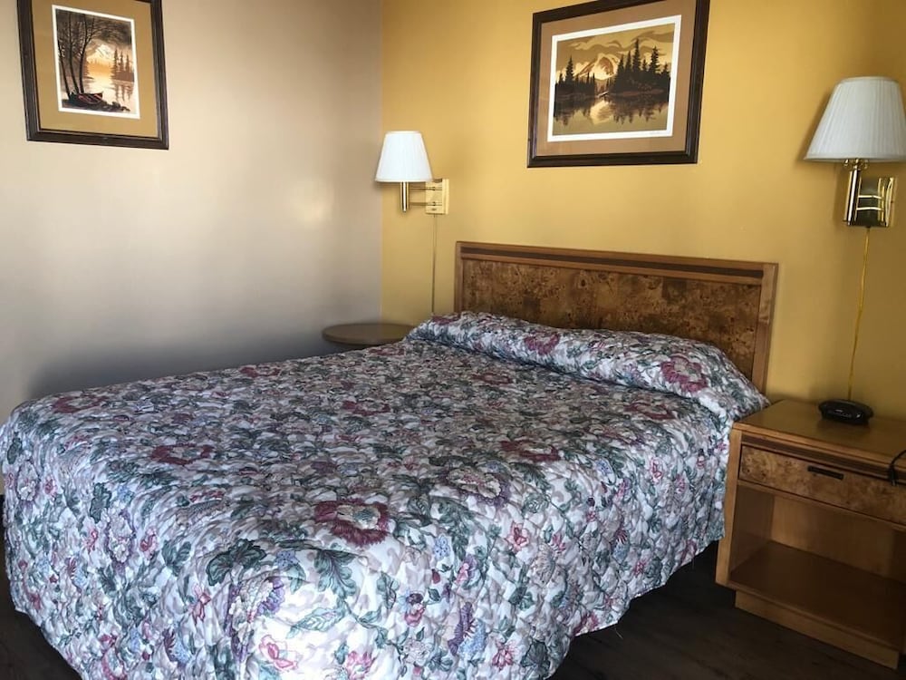 Room, 1 Queen Bed - Photo 5