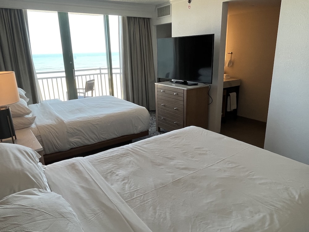 Studio Suite, Multiple Beds, Balcony, Pool View - Photo 5
