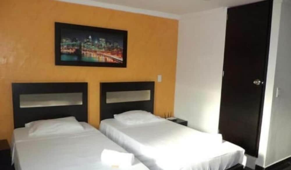 Twin Room, 2 Twin Beds