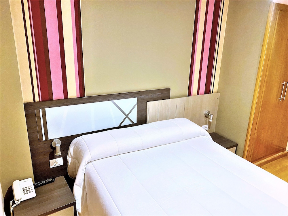 Habitación doble standar, una cama matrimonial - Photo 3