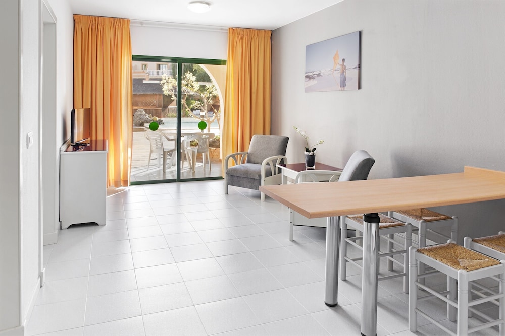 Apartment, 1 Bedroom (Pool floor 2 adults and 2 children) - Photo 4