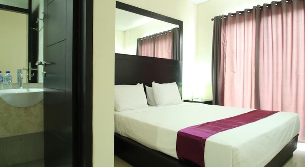 Superior Room, Breakfast Included photo 3