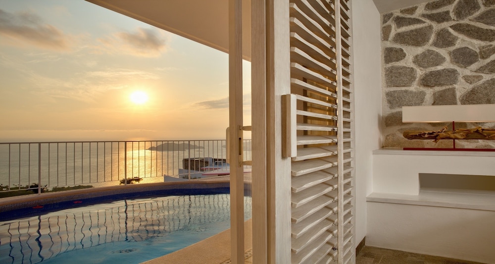 Master Suite with private pool - Photo 6