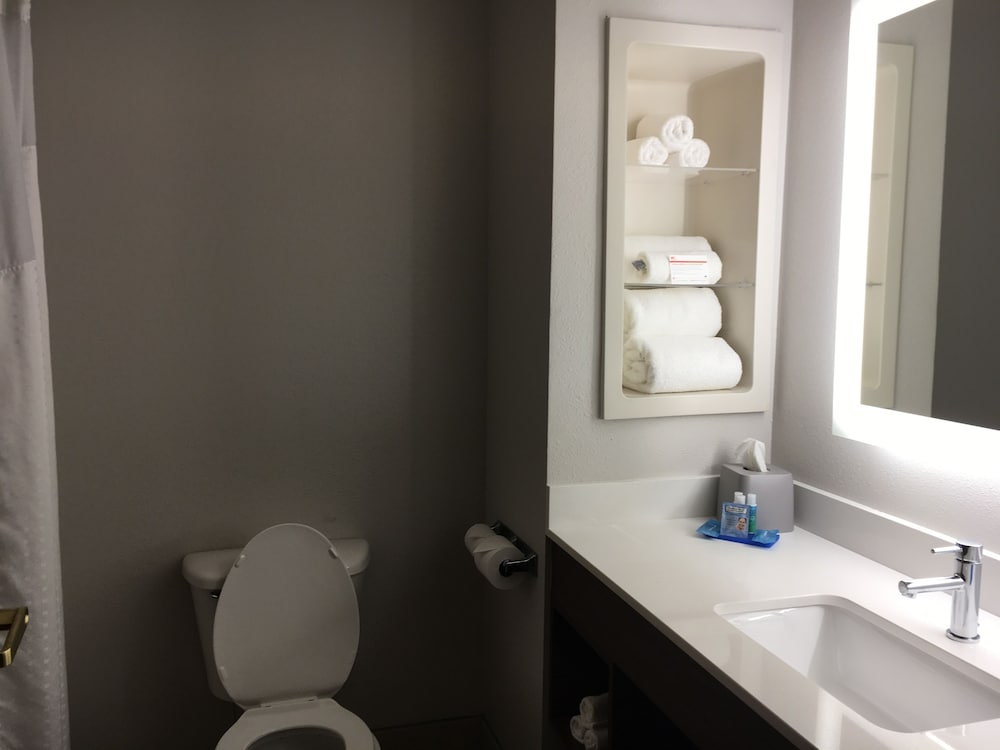 Suite, Multiple Beds (Additional Living Area) - Photo 6