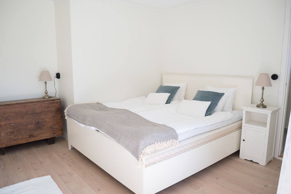 Double Room, Park View, Garden Area