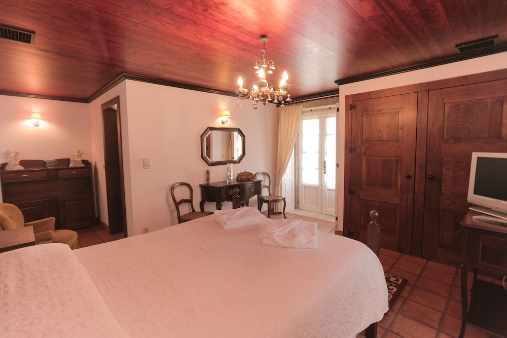 Traditional Apartment, 2 Bedrooms, Non Smoking, Poolside