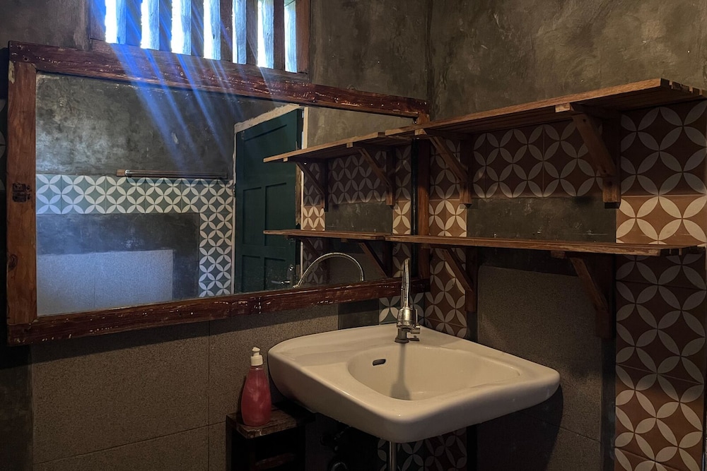 Executive Room - Photo 3