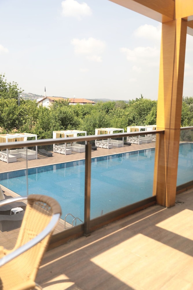 Deluxe Room, 1 Twin Bed, Non Smoking, Garden View - Photo 5