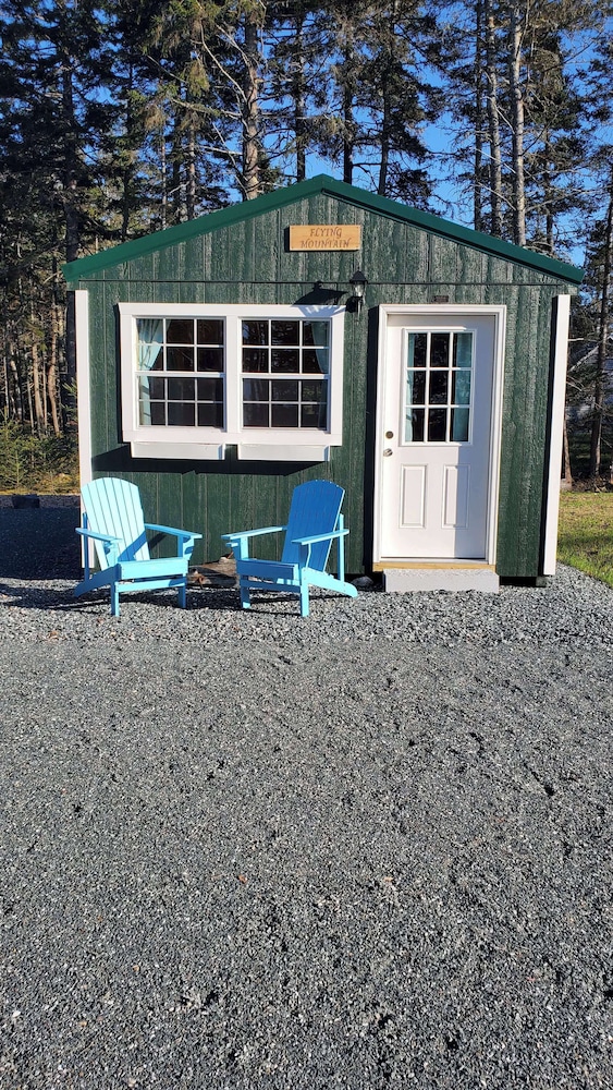 Flying Mountain Cabin
