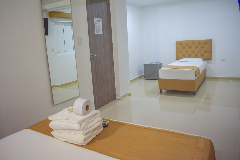Triple Room, Private Bathroom photo 3