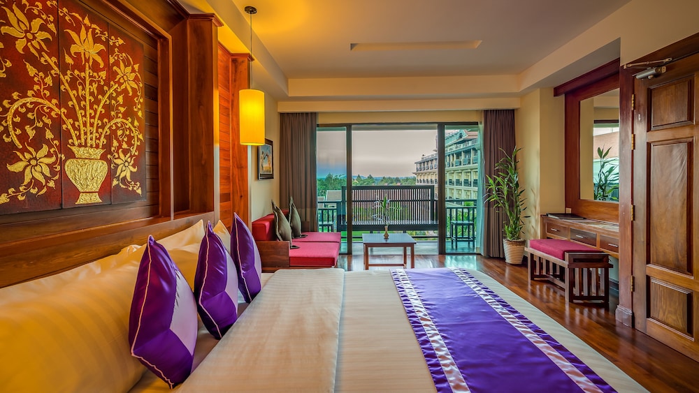 The Miracle Suites - Photo 3
