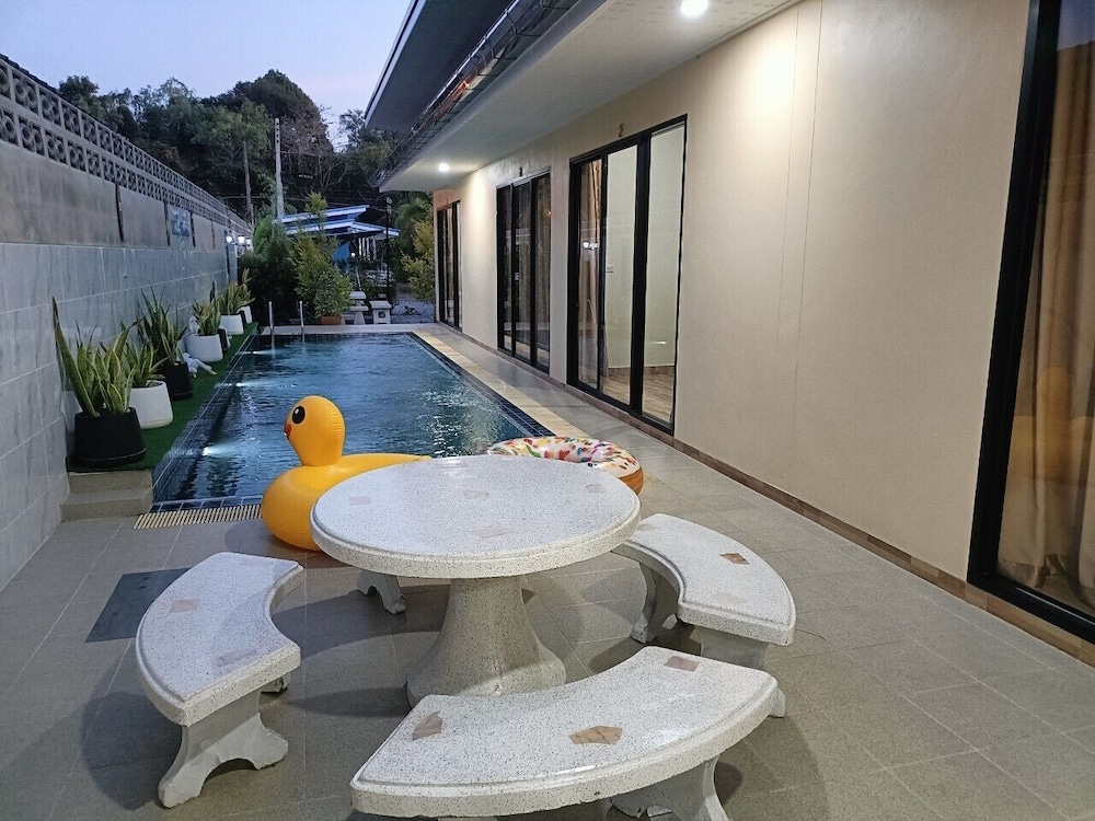Family Villa, 4 Bedrooms, Pool View photo 1