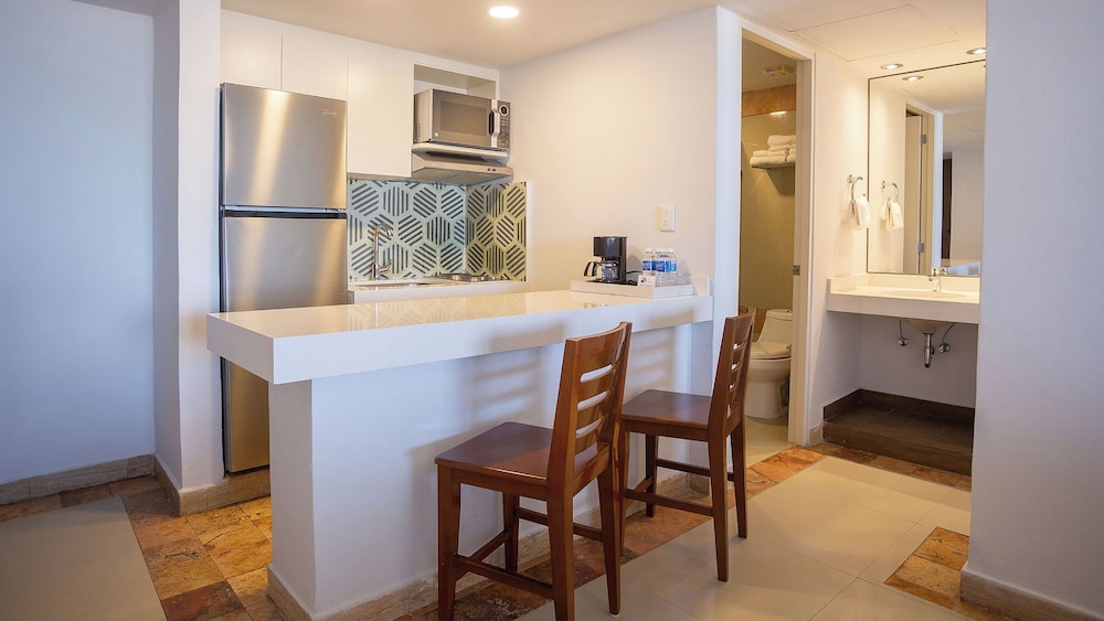 Junior Suite, Kitchenette, Garden View