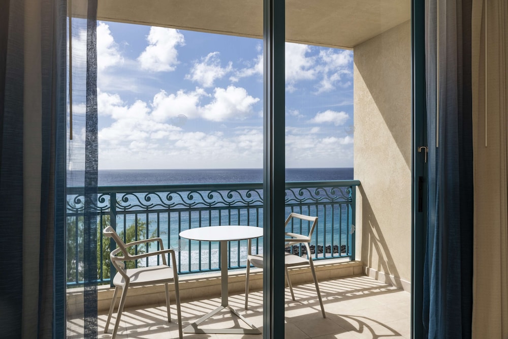 Premium Room, 1 King Bed, Ocean View - Photo 3