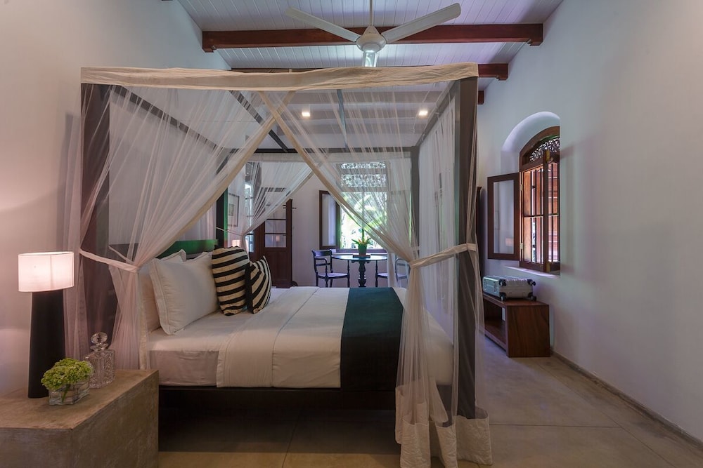 Deluxe Double Room, 1 King Bed, River View photo 2