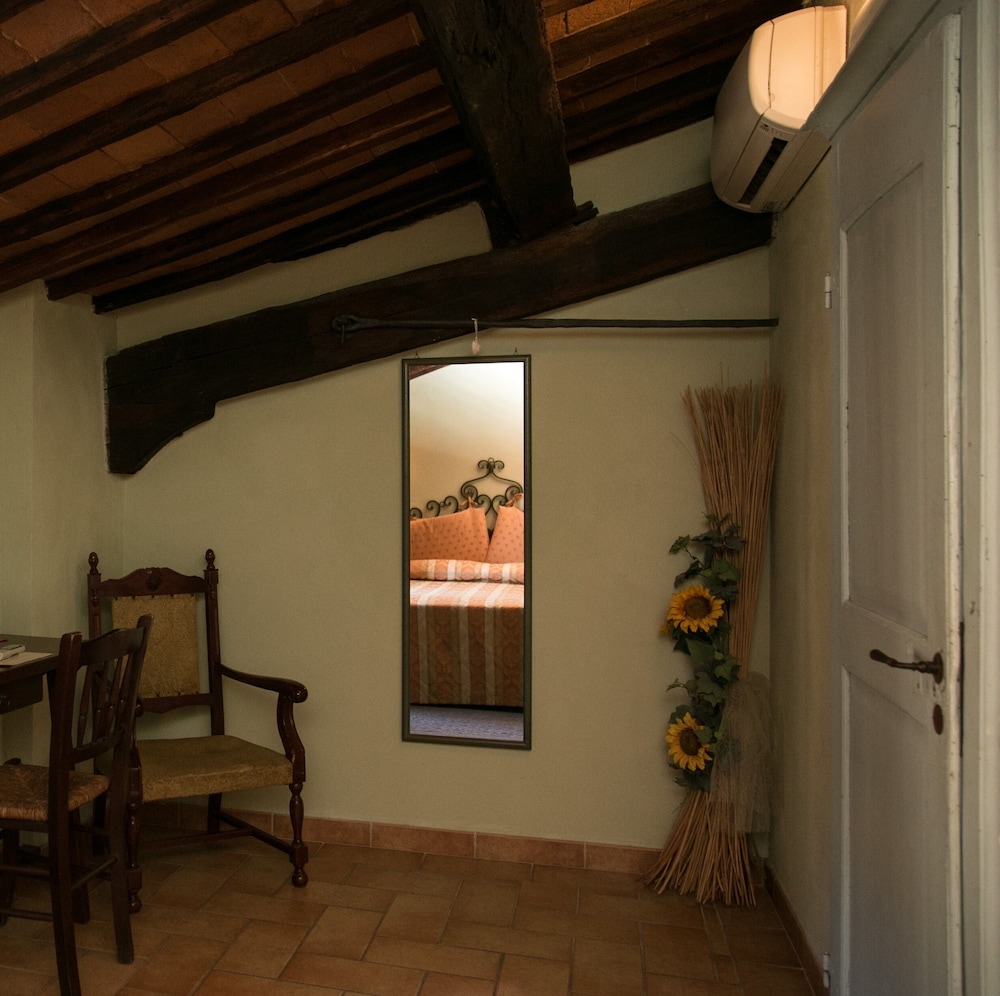 Romantic Double or Twin Room photo 2