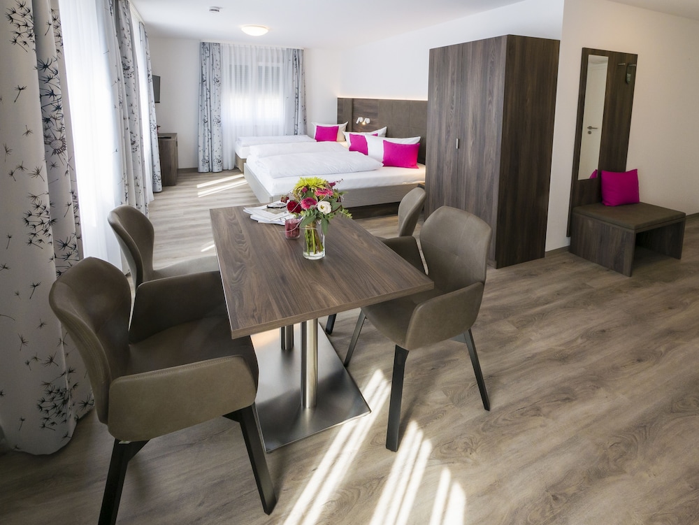 Quad Room