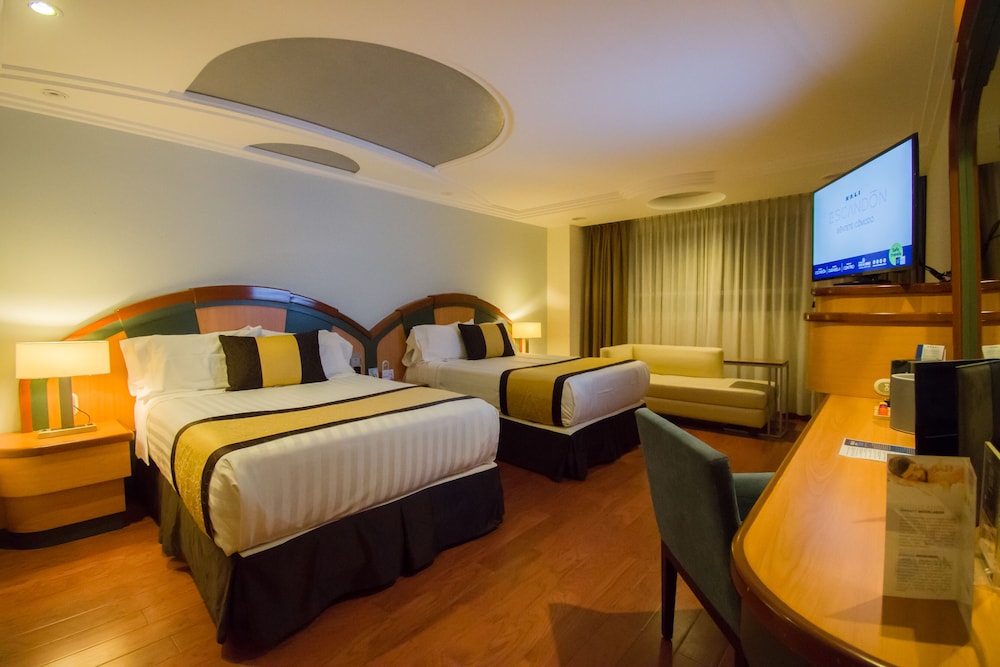 Premier Double Room, 2 Double Beds photo 3