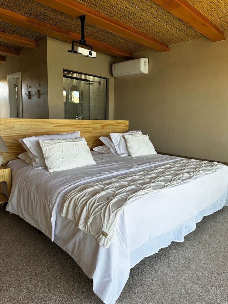 Honeymoon Studio Suite photo 2