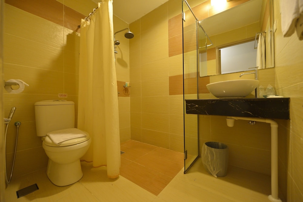 Superior Double Room (No View) - Photo 9