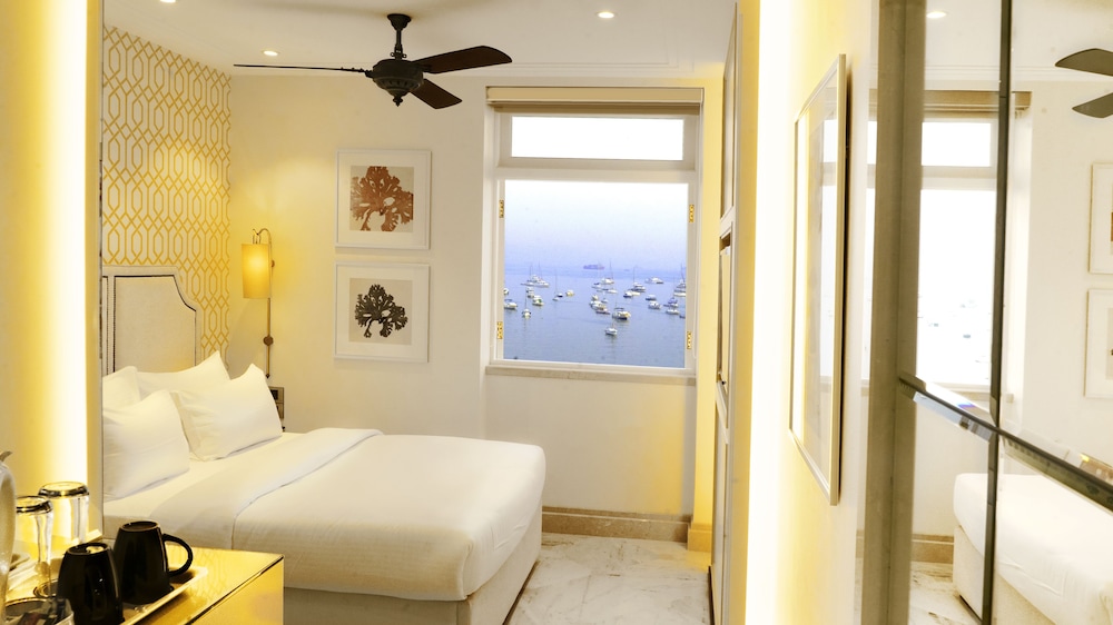 Deluxe Sea Facing Room