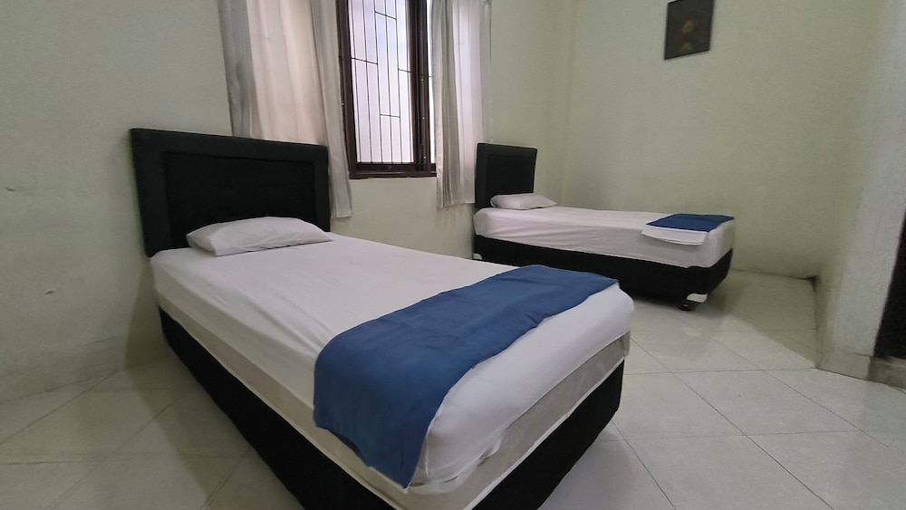 Deluxe Twin Room - Photo 6