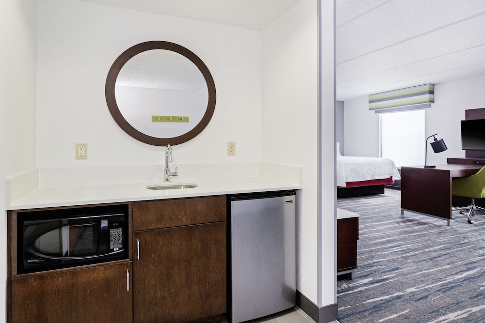 Studio Suite Two Queens