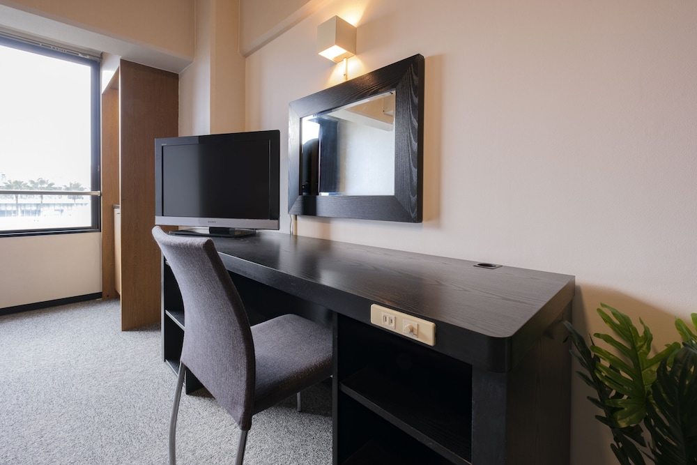Standard Room (1 Double Bed) - Non-Smoking - Cleaning Fee Extra - Photo 2