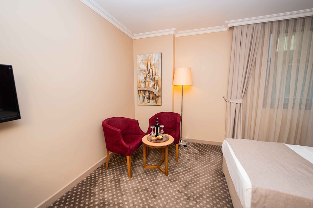 Economy Double Room photo 1