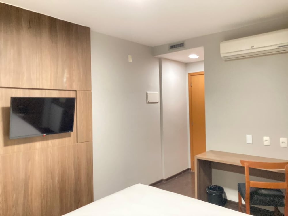 Standard Single Room, 2 Twin Beds photo 2