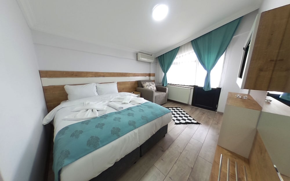 Economy Double Room photo 1