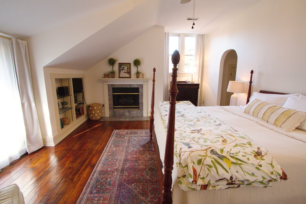 Deluxe Suite photo 1